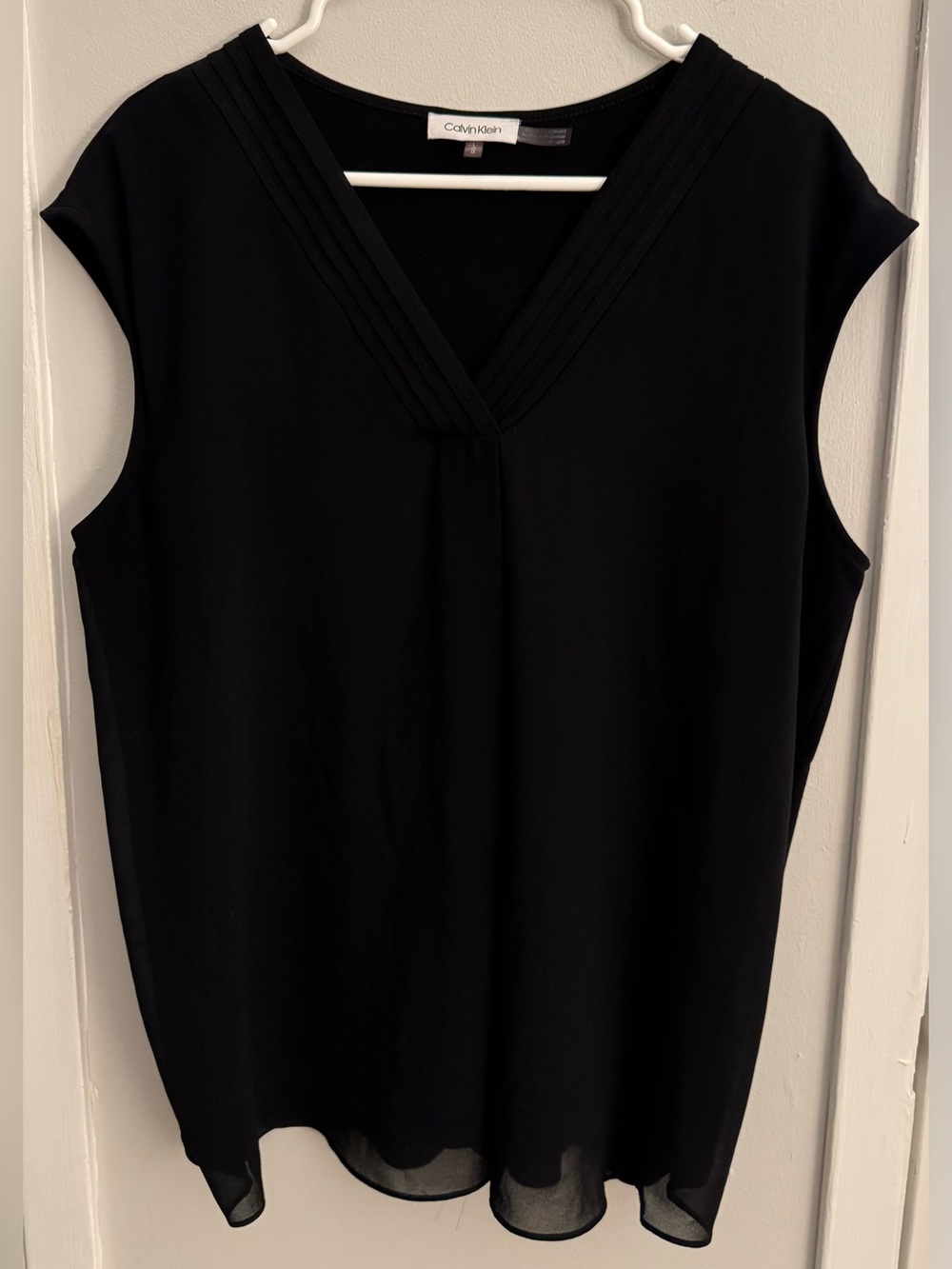 Calvin Klein Black Sleeveless Layered Chiffon Blouse Size Large